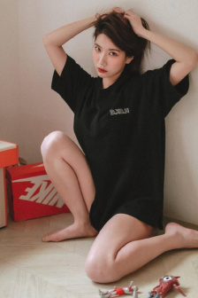 我故意没有穿内裤让别人看